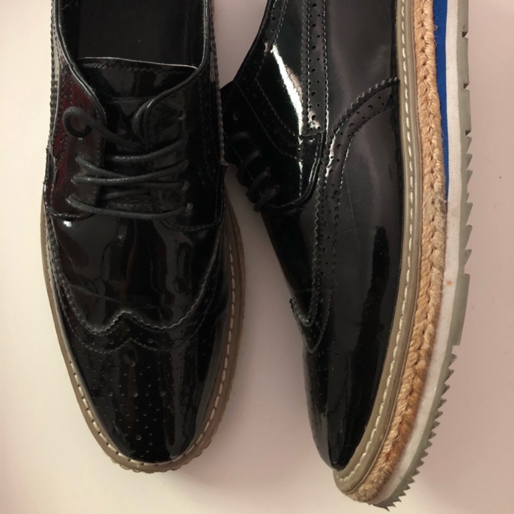 Black Oxford shoes